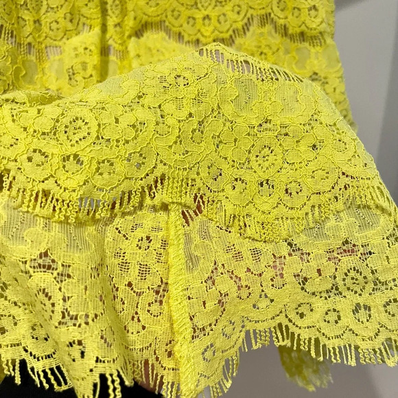 Women’s Pins And Needles Neon Yellow Tank With Lace Overlay Size large. - Picture 4 of 6